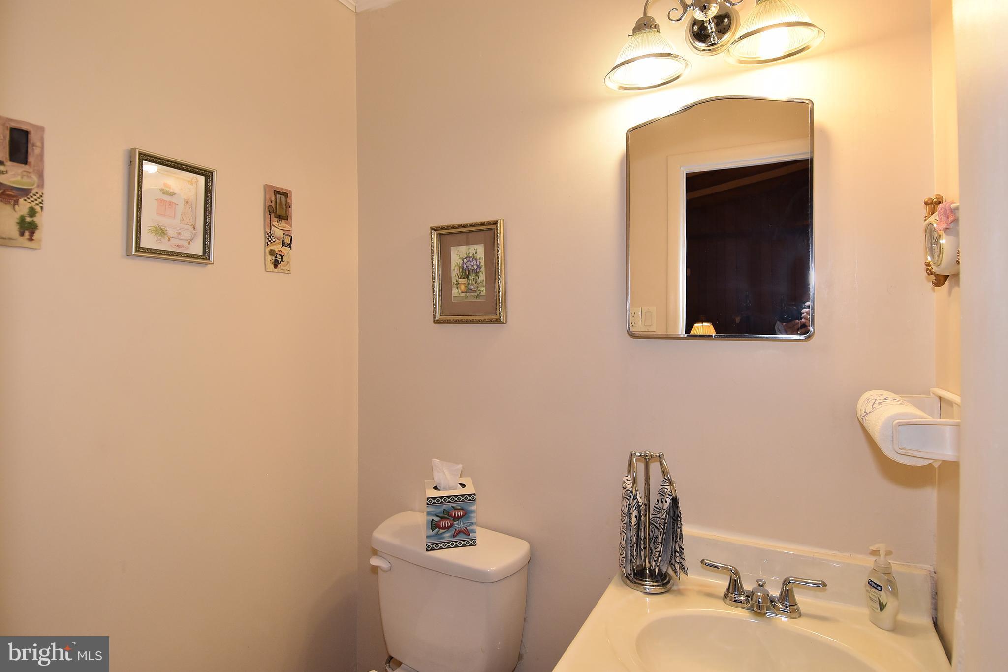 828 Hyde Road Silver Spring, MD 20902 - Photo 23 of 30 Bath