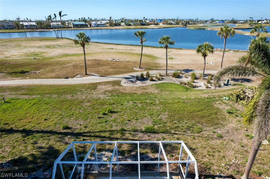 951 Sand Castle Road Sanibel, FL 33957 - Photo 7 of 27 a view of a ocean