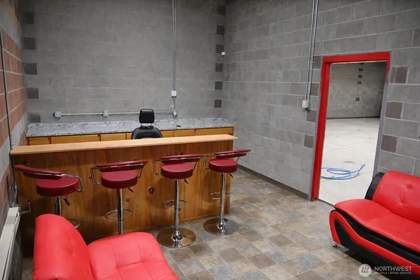 $3,500 | 163 Reagan Lane, Unit 4 & 5, Eatonville, WA 98328