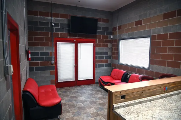 $3,500 | 163 Reagan Lane, Unit 4 & 5, Eatonville, WA 98328