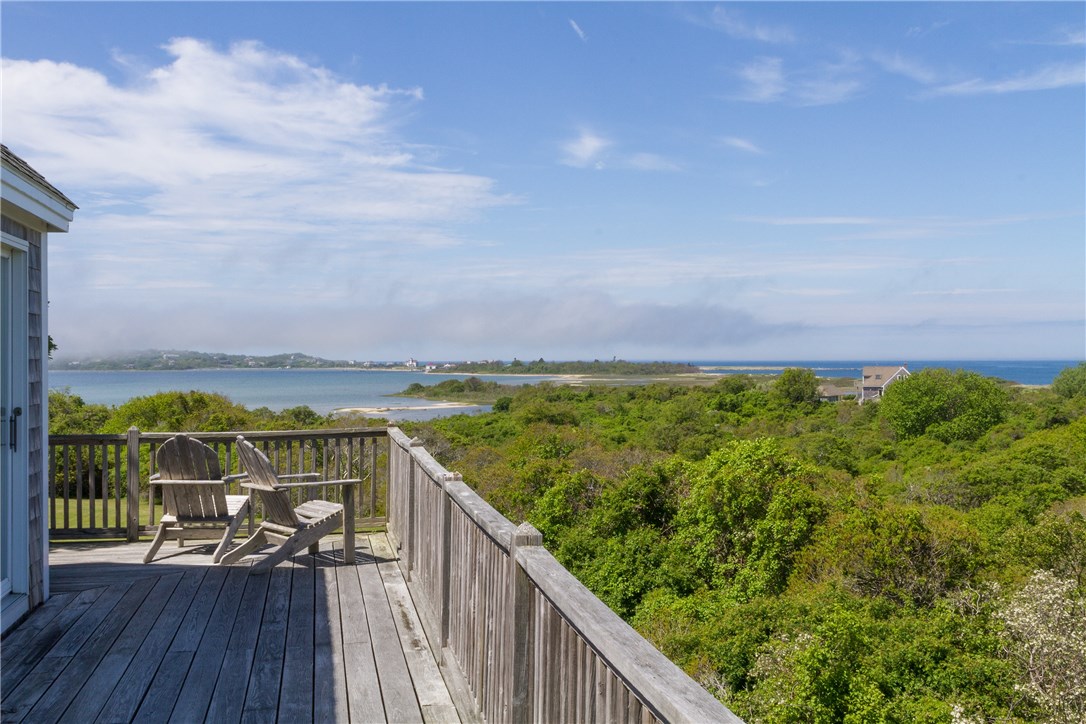 1181 Corn Neck Road Block Island, RI 02807 - Photo 7 of 33