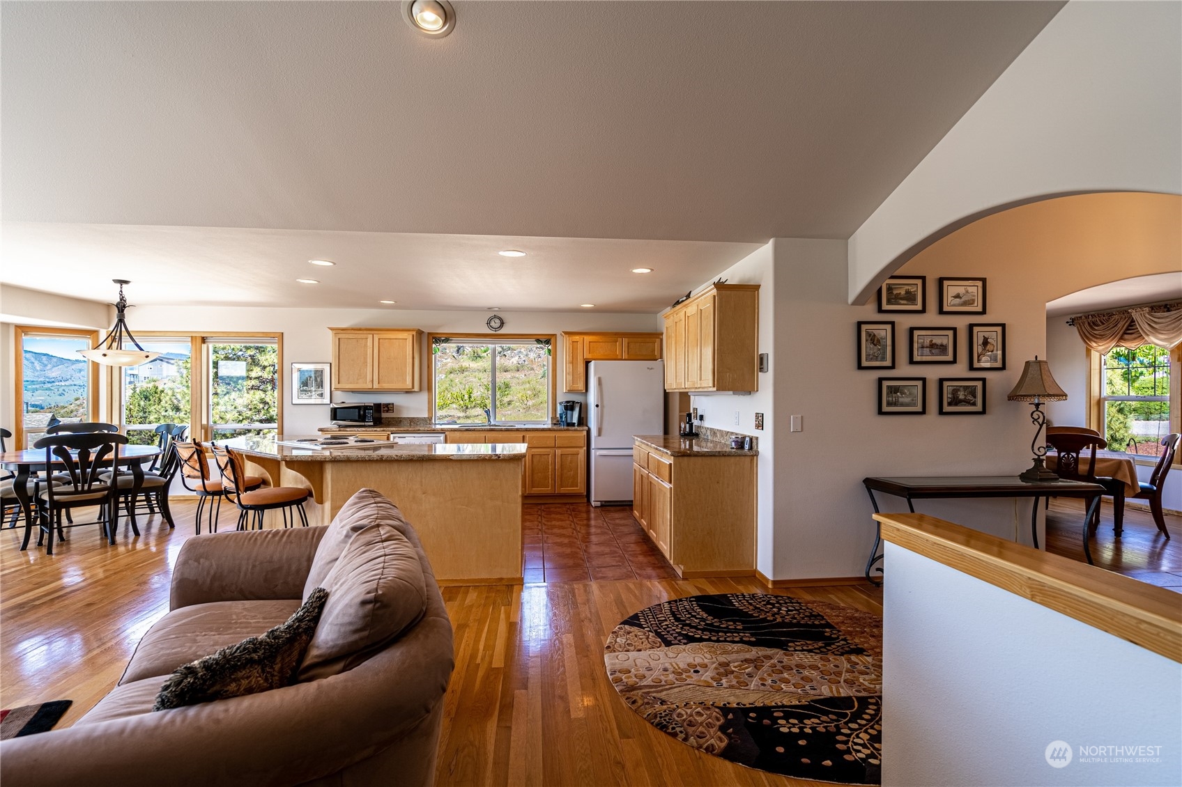 114 Long Drive Chelan, WA 98816 - Photo 13 of 38 a living room with furniture and kitchen view