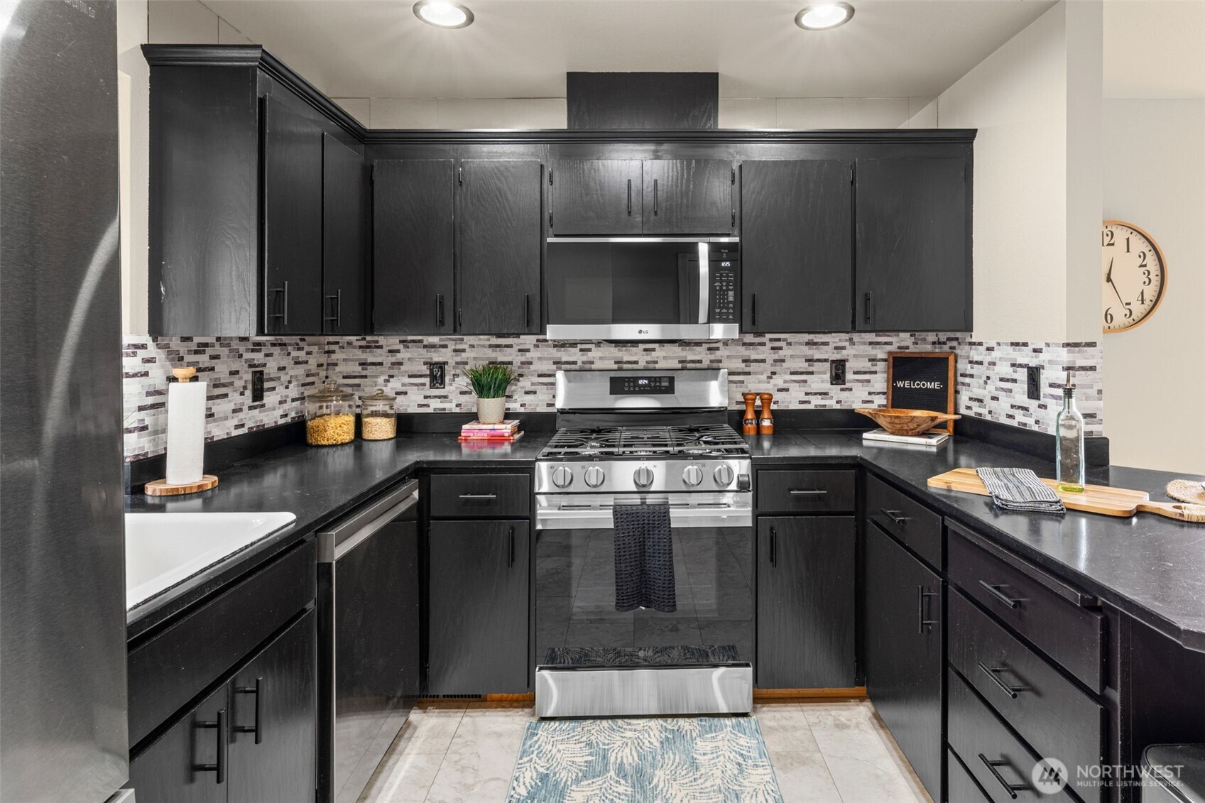 6808 South K Street Tacoma, WA 98408 - Photo 4 of 25