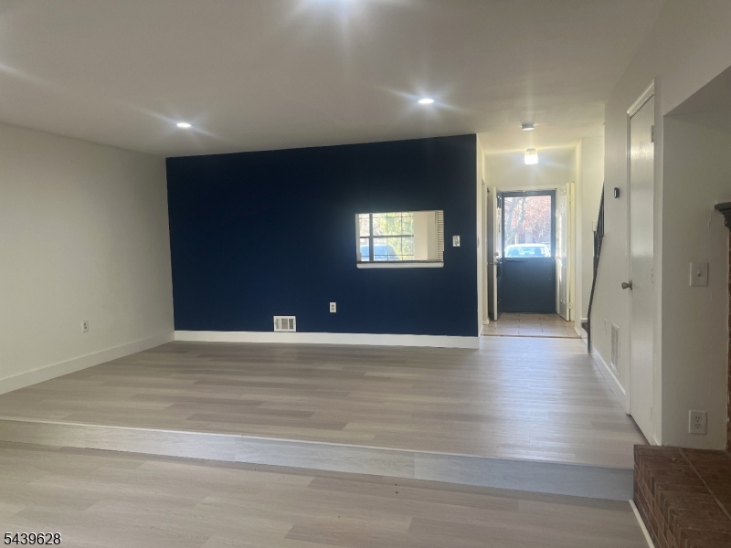285 Penns Way Bernards, NJ 07920 - Photo 6 of 48