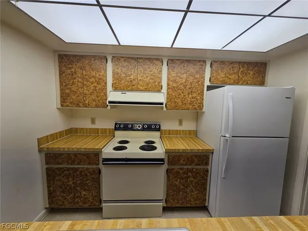 $1,195 | 120 Trafalgar Parkway, Unit 3, Cape Coral, FL 33991