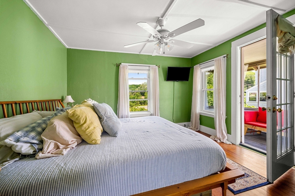 38 R Bass Avenue Gloucester, MA 01930 - Photo 25 of 42