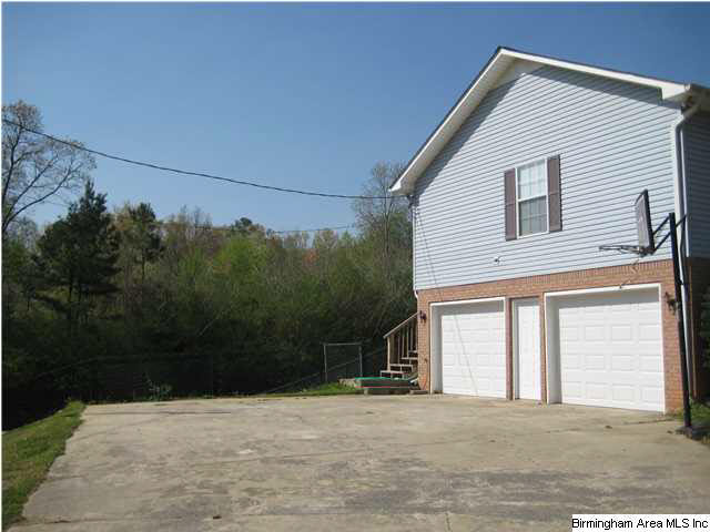 1751 Bone Dry Road Kimberly, AL 35091 - Photo 4 of 10 Gallery Image 4