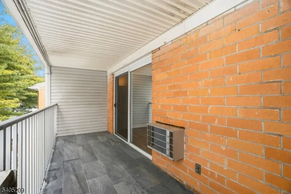 $310,000 | 2350 State Route 10, Unit 8, Morris Plains, NJ 07950