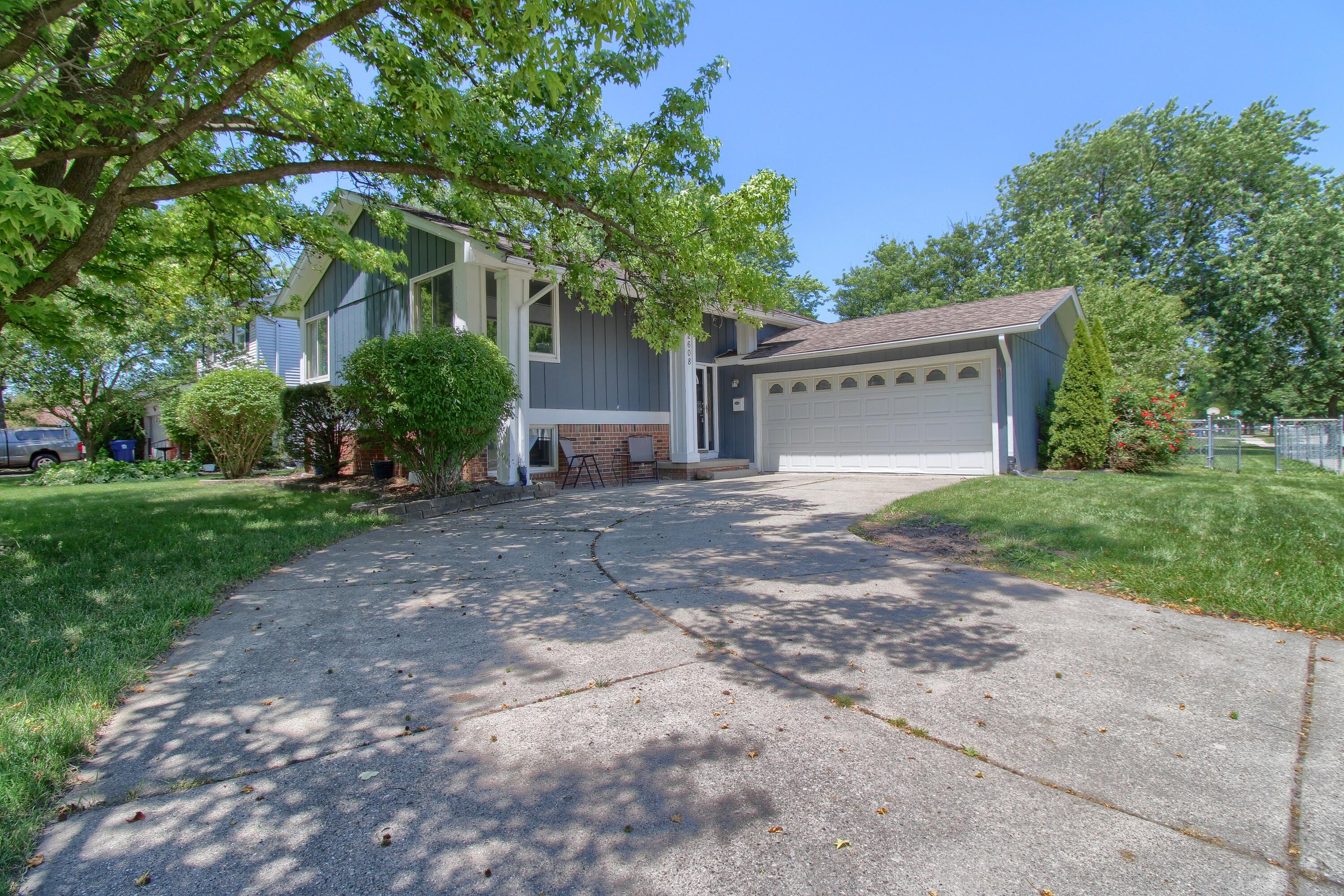 42608 Hanford Road Canton, MI 48187 - Photo 1 of 32 1-Front