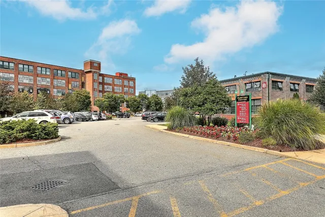 $1,850 | 20 Newman Avenue, Unit 1111303, Rumford, RI 02916