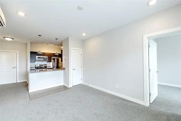 $1,850 | 20 Newman Avenue, Unit 1111303, Rumford, RI 02916