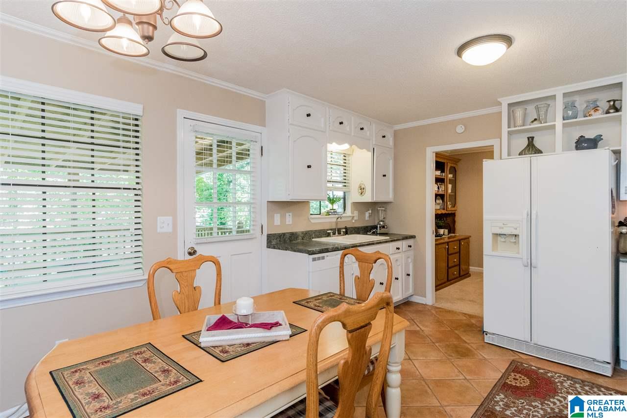 1804 Mohawk Drive Alabaster, AL 35007 - Photo 10 of 34