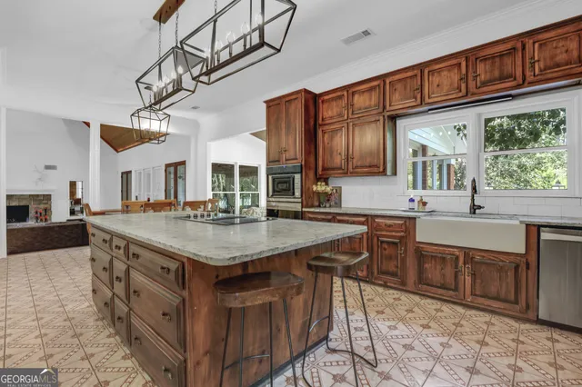 $1,099,999 | 5001 Country Club Road, Statesboro, GA 30458