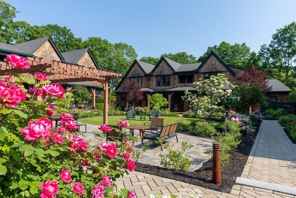 13 Abbey Road, Unit 13 Sherborn, MA 01770 - Photo 1 of 39