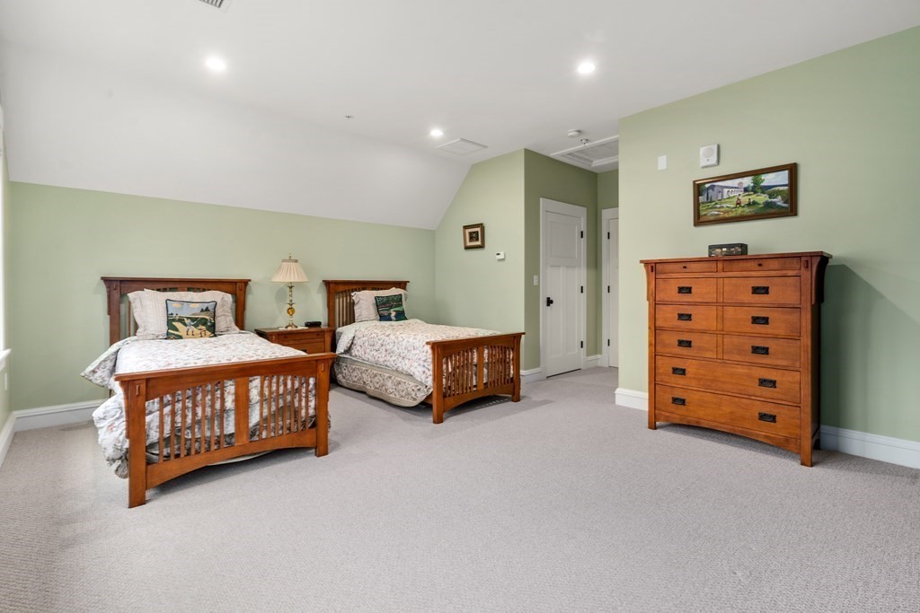 13 Abbey Road, Unit 13 Sherborn, MA 01770 - Photo 27 of 39