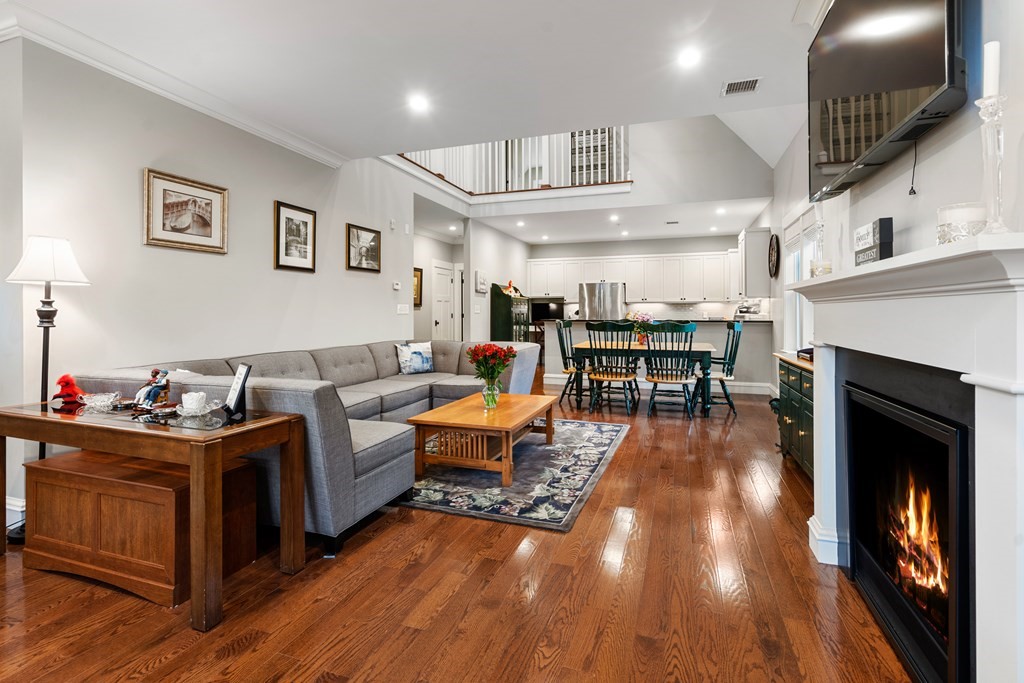 13 Abbey Road, Unit 13 Sherborn, MA 01770 - Photo 4 of 39