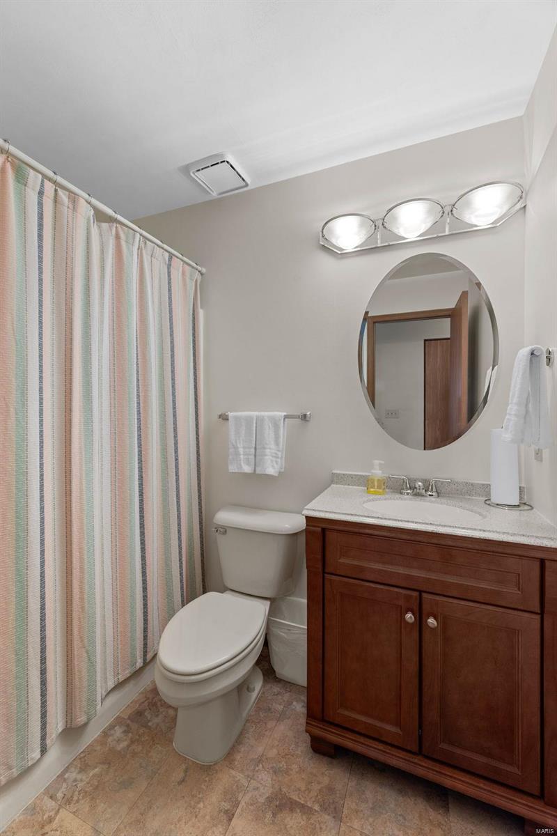 2427 Muegge Road St. Charles, MO 63303 - Photo 12 of 33 Gallery Image 12