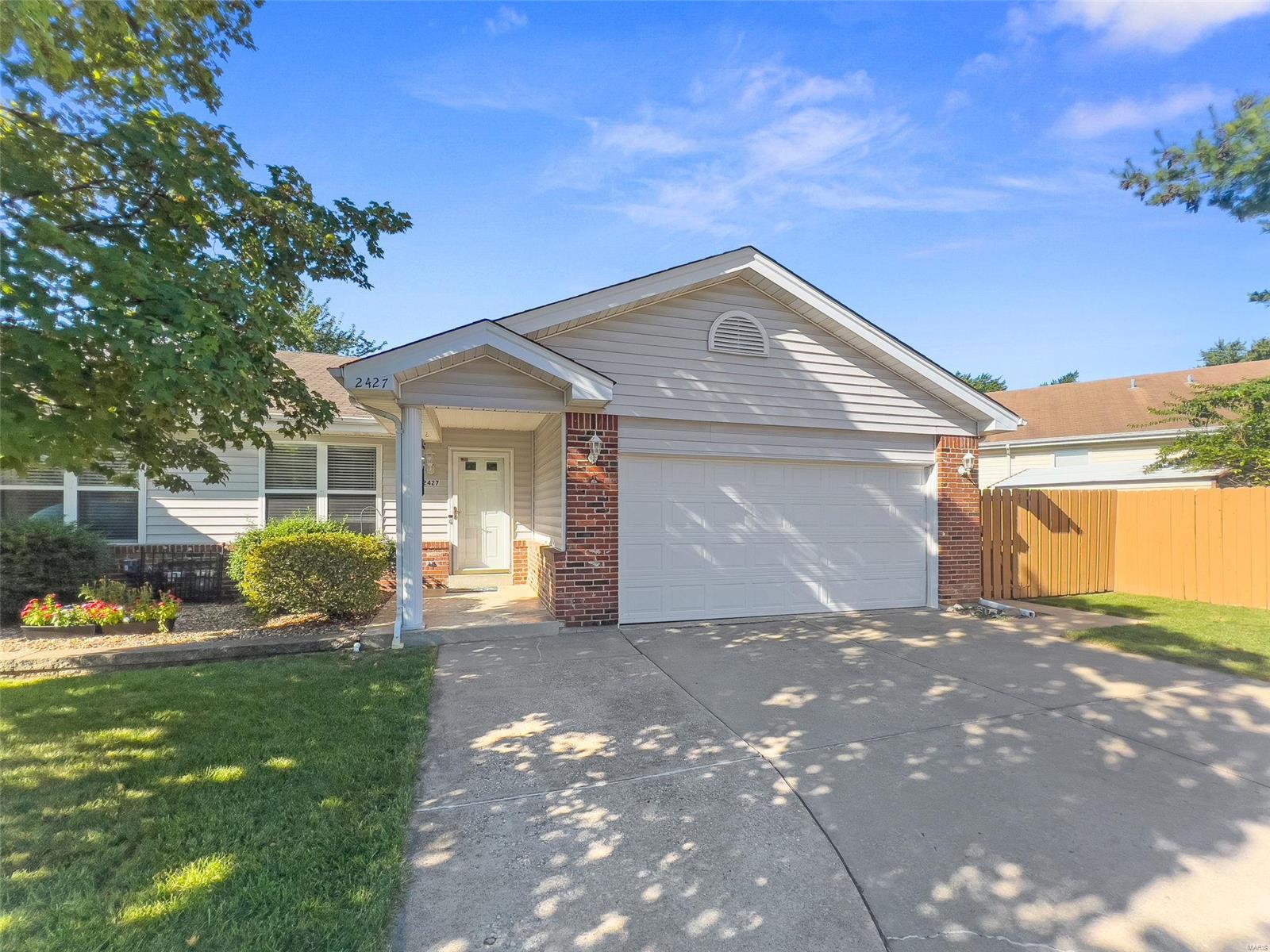 2427 Muegge Road St. Charles, MO 63303 - Photo 2 of 33 Gallery Image 2