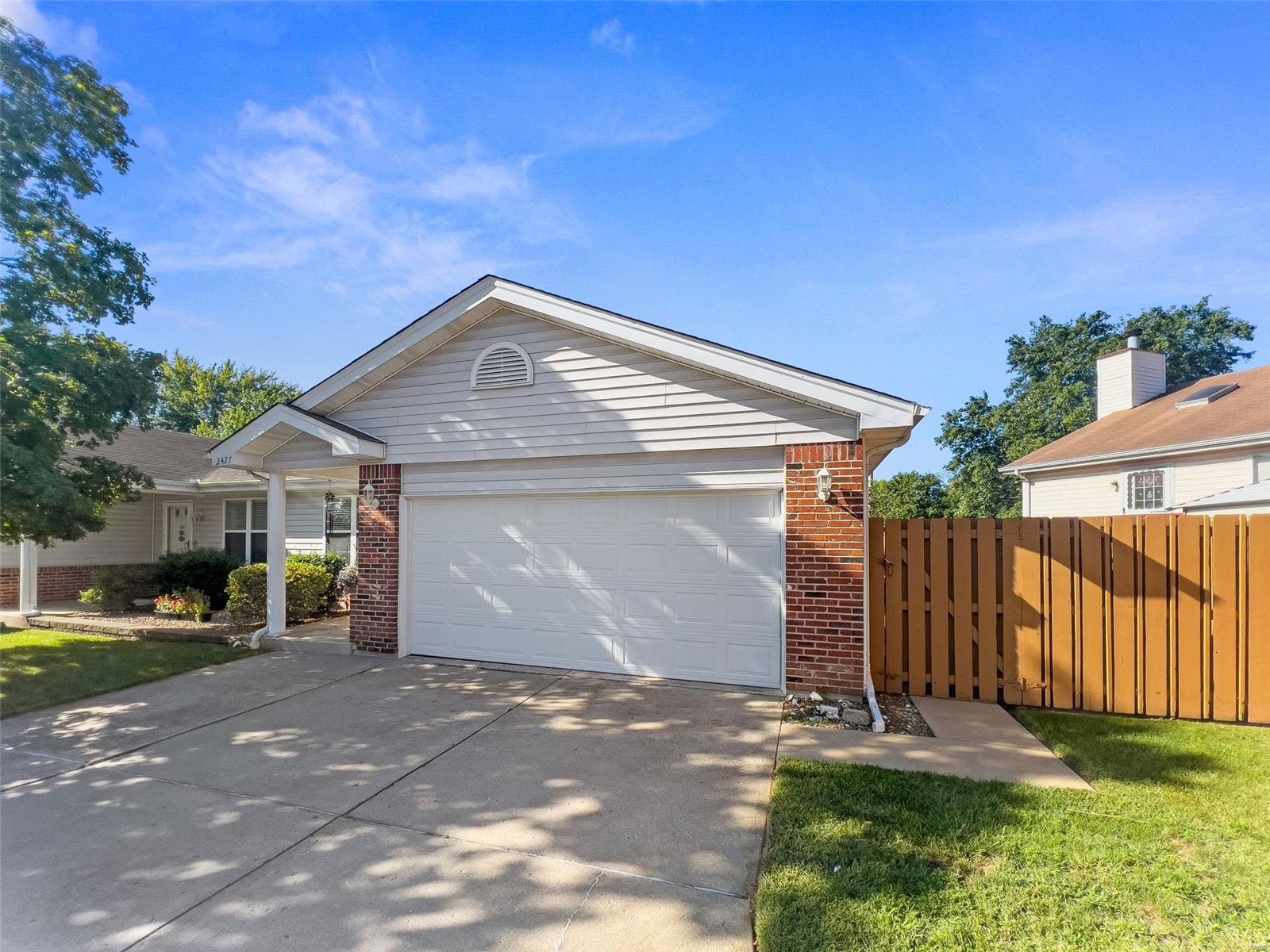 2427 Muegge Road St. Charles, MO 63303 - Photo 4 of 33 Gallery Image 4