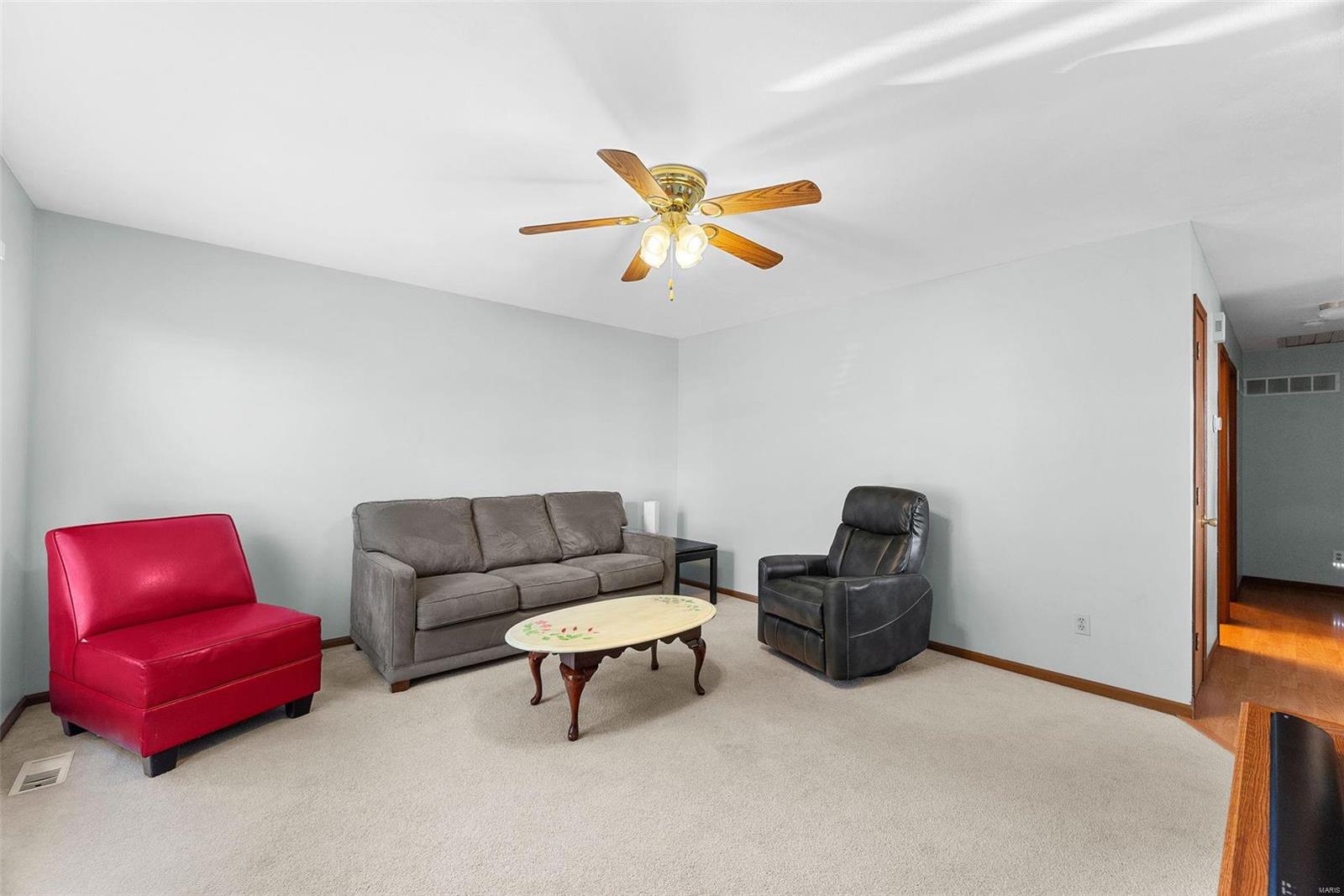 2427 Muegge Road St. Charles, MO 63303 - Photo 6 of 33 Gallery Image 6