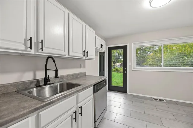 $265,000 | 7020 Hadley Street, Overland Park, KS 66204