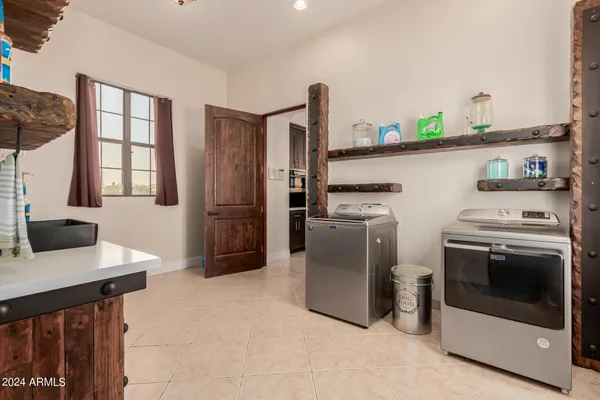 $1,075,000 | 22611 West Patton Road, Wittmann, AZ 85361