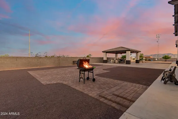 $1,075,000 | 22611 West Patton Road, Wittmann, AZ 85361