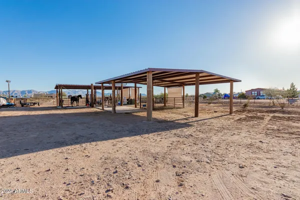 $1,075,000 | 22611 West Patton Road, Wittmann, AZ 85361