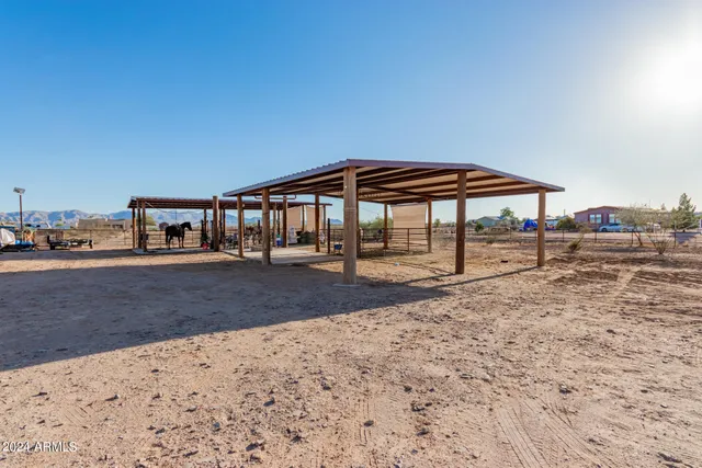$1,075,000 | 22611 West Patton Road, Wittmann, AZ 85361