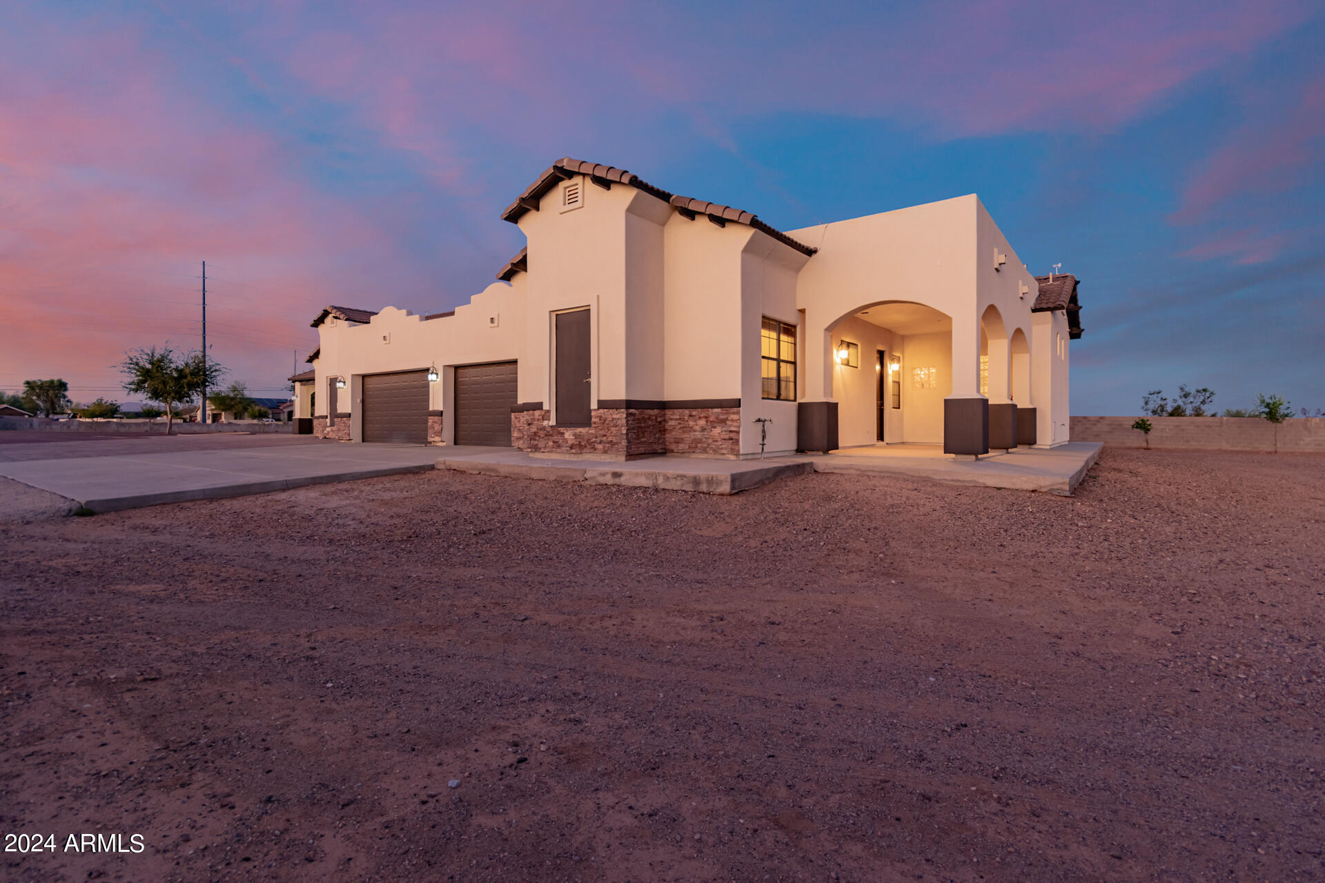 22611 West Patton Road Wittmann, AZ 85361 - Photo 46 of 69 04-Patton