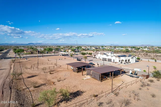 $1,075,000 | 22611 West Patton Road, Wittmann, AZ 85361