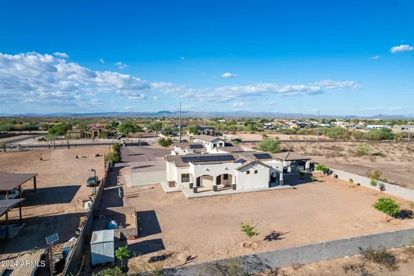 $1,075,000 | 22611 West Patton Road, Wittmann, AZ 85361