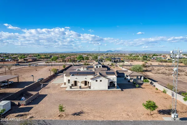 $1,075,000 | 22611 West Patton Road, Wittmann, AZ 85361