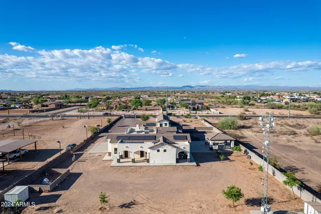 $1,075,000 | 22611 West Patton Road, Wittmann, AZ 85361