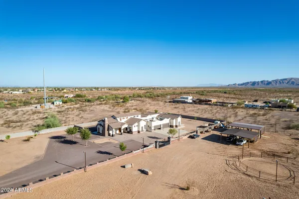 $1,075,000 | 22611 West Patton Road, Wittmann, AZ 85361