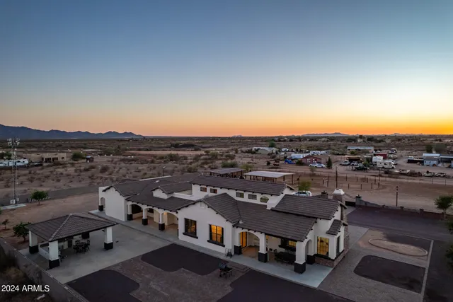 $1,075,000 | 22611 West Patton Road, Wittmann, AZ 85361