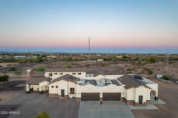 $1,075,000 | 22611 West Patton Road, Wittmann, AZ 85361