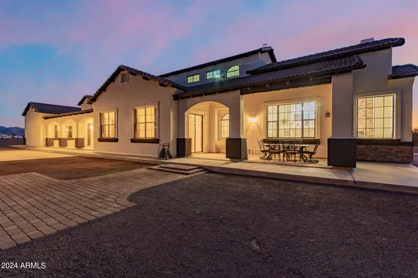 $1,075,000 | 22611 West Patton Road, Wittmann, AZ 85361