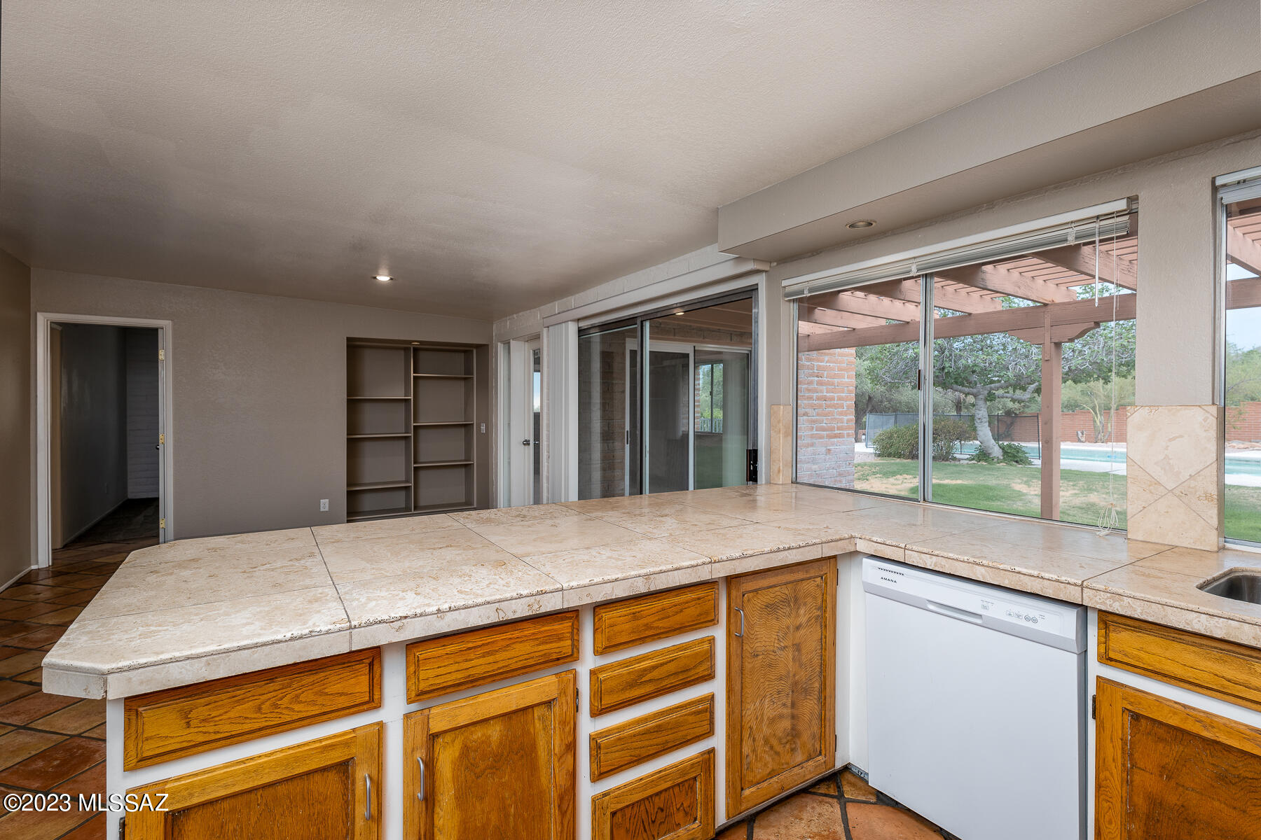 6942 North Table Mountain Road Tucson, AZ 85718 - Photo 16 of 43