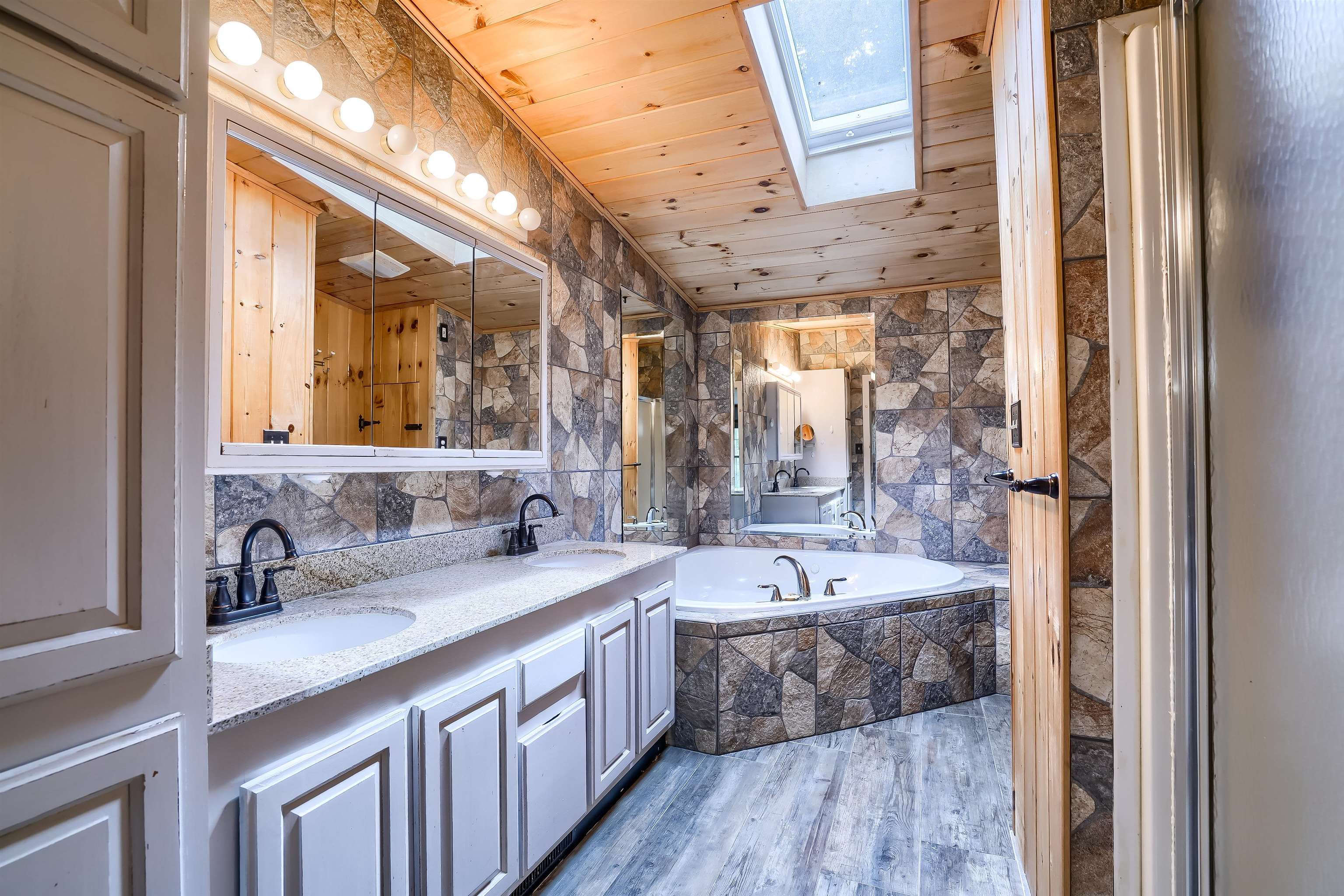 426 Weare Road New Boston, NH 03070 - Photo 11 of 24