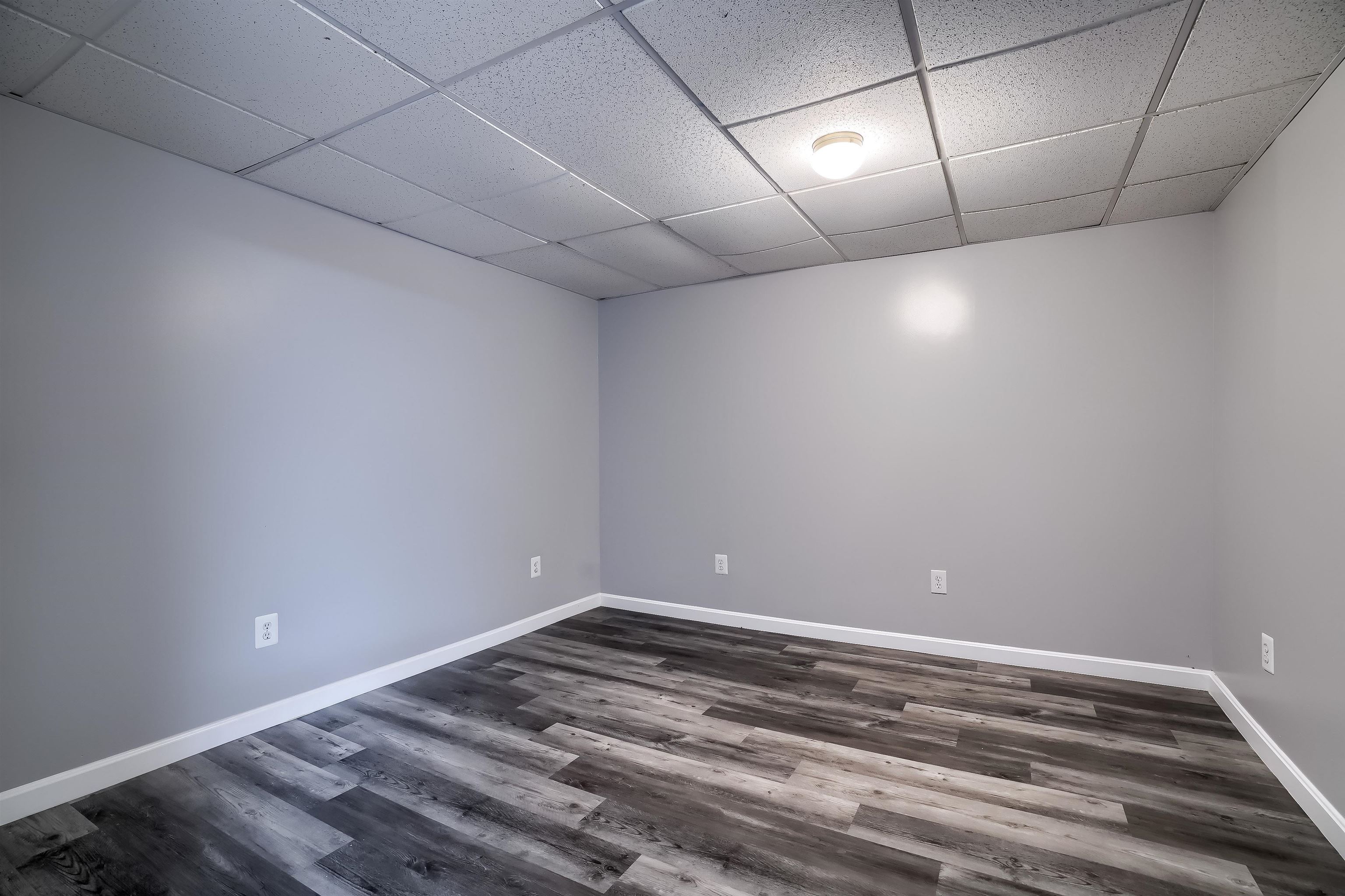 426 Weare Road New Boston, NH 03070 - Photo 17 of 24