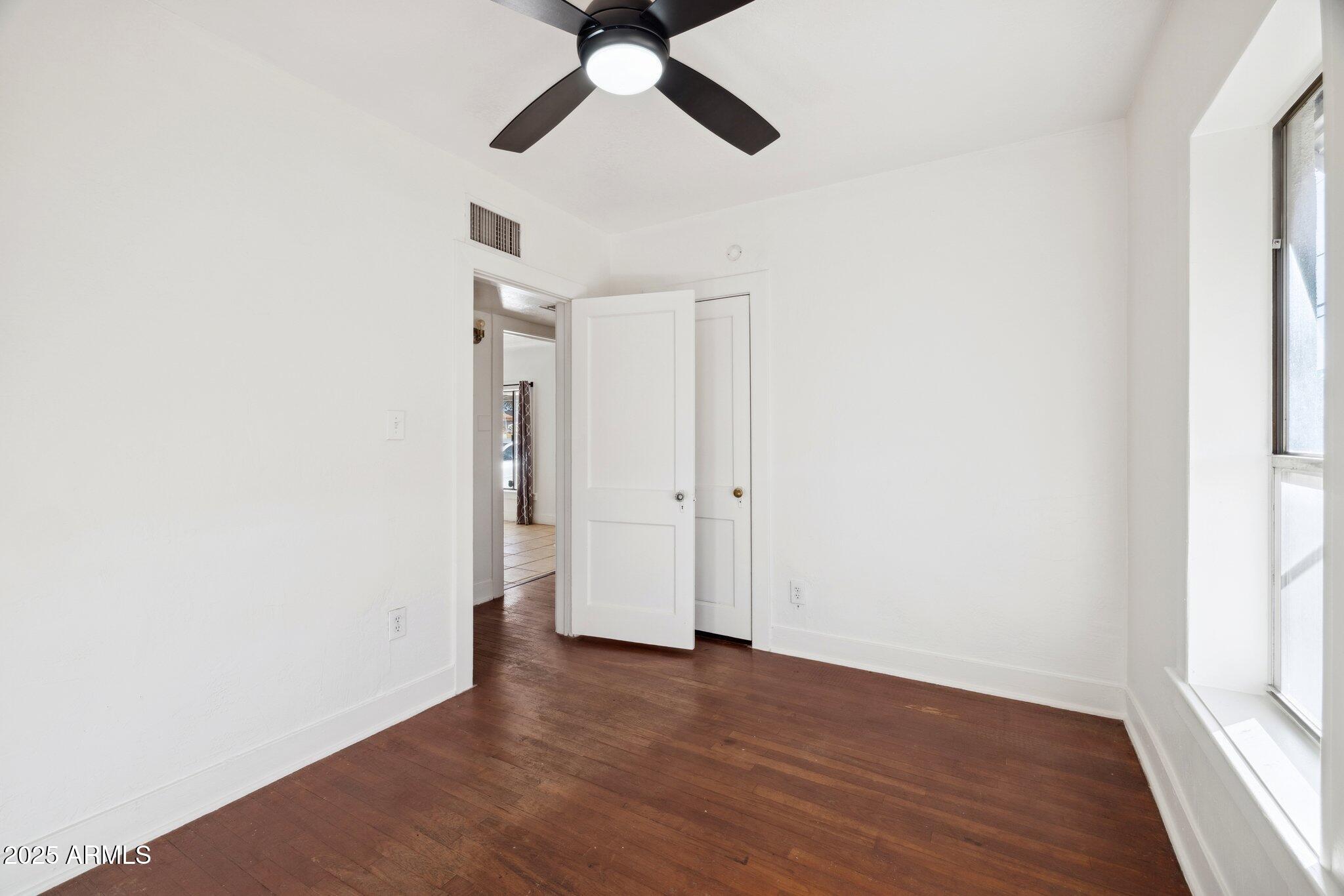1614 East Roma Avenue Phoenix, AZ 85016 - Photo 19 of 44 Secondary bedroom