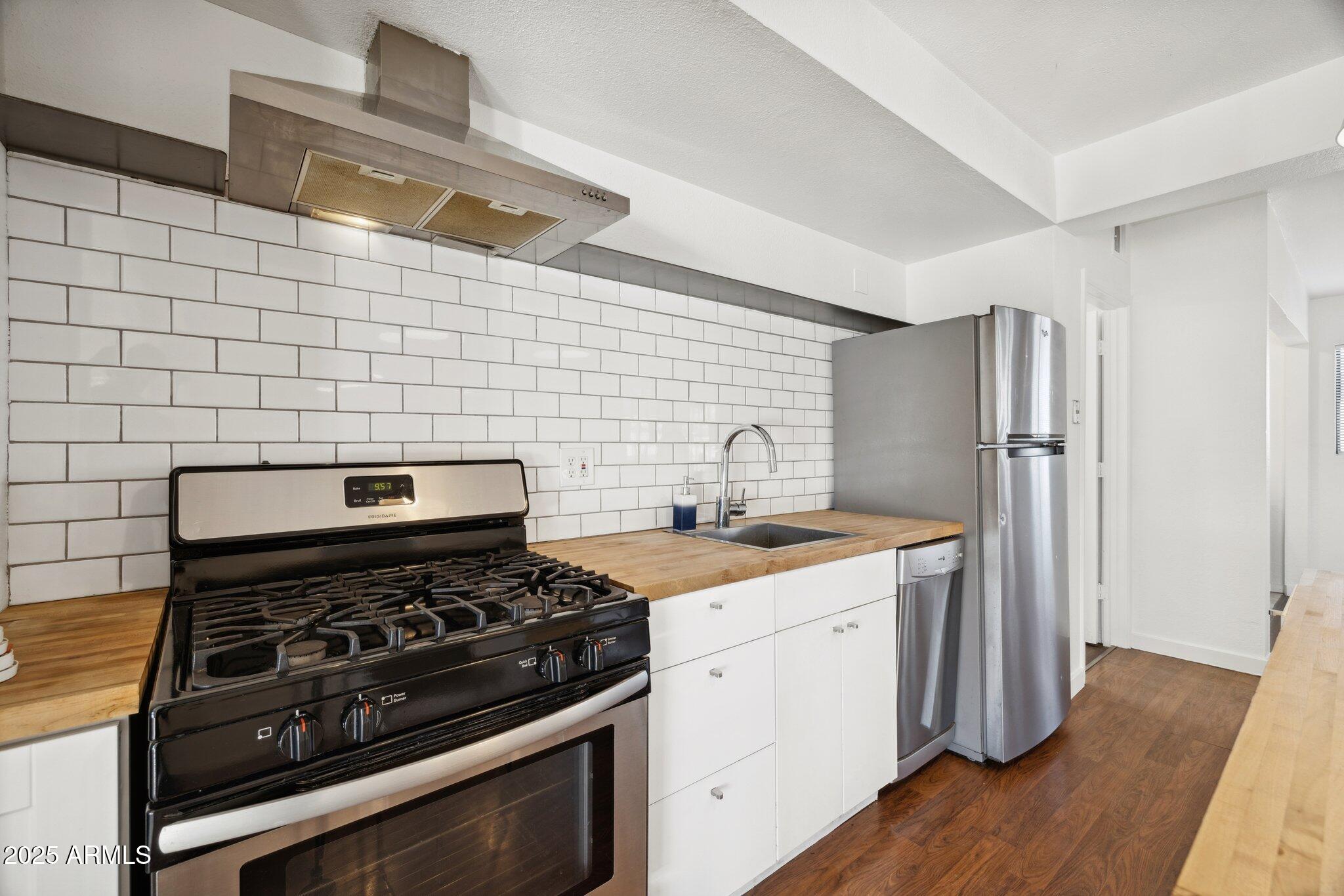 1614 East Roma Avenue Phoenix, AZ 85016 - Photo 4 of 44 Stainless appliances & updated kitchen