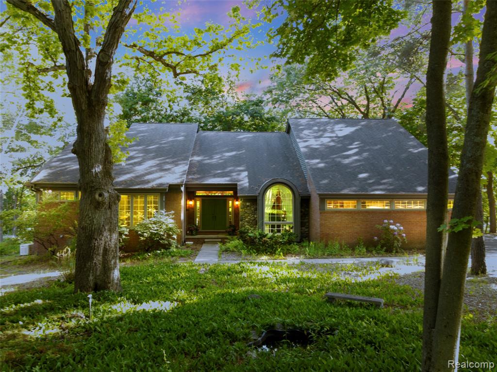 2323 Addaleen Road Highland, MI 48357 - Photo 19 of 70