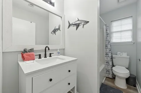 $379,900 | 6913 Sea Shark Circle, Navarre, FL 32566