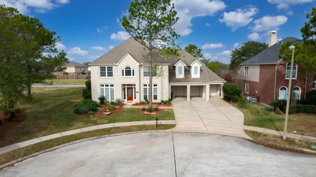 $515,000 | 2873 Colony Falls Lane, Dickinson, TX 77539