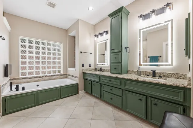 $515,000 | 2873 Colony Falls Lane, Dickinson, TX 77539