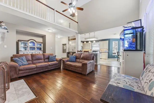 $515,000 | 2873 Colony Falls Lane, Dickinson, TX 77539