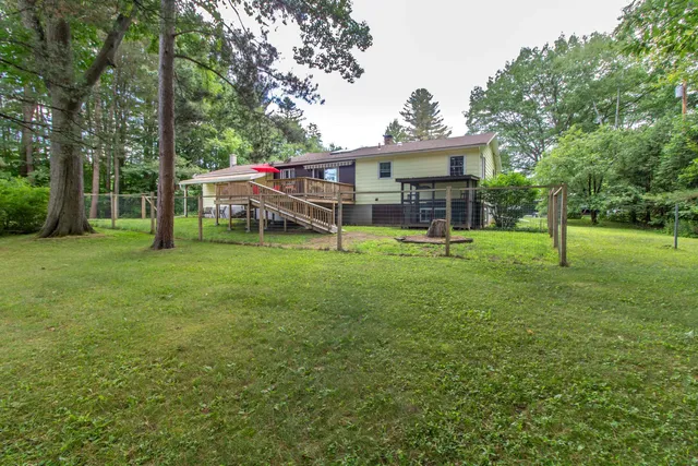 $345,000 | 141 Stagecoach Drive, Newport, VT 05855