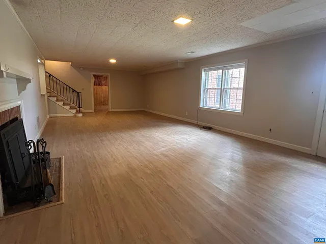 $3,700 | 214 Montvue Drive, Charlottesville, VA 22901